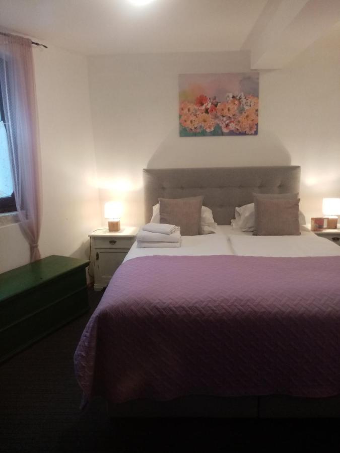 Rooms Serafin-Lavanda Motovun Extérieur photo